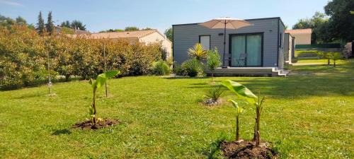 Saint-Germain-de-Lusignan Ski Chalet | Les Logis de la Seugne