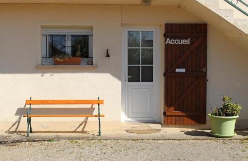 Nolay Hotel | Les Louchardes