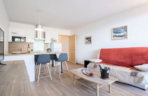 Saint-Aygulf Apartment | Les Louvans by Interhome