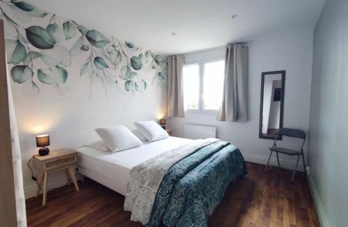 Chateauroux Apartment | Les Lucioles - balcon - calme