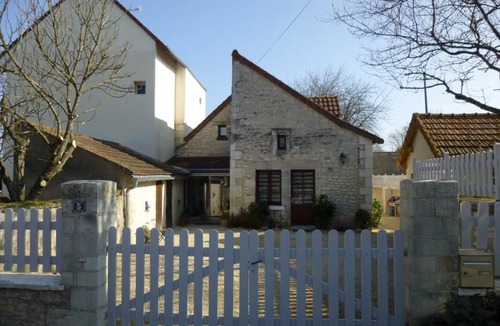 Chatellerault House | Les Méré - Targe - Gîte