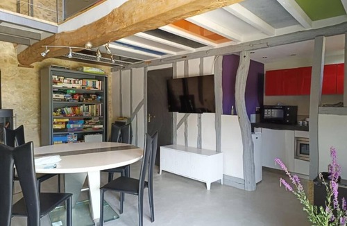 Saint-Arailles House | Les Mésanges - Loft spirit, stone charm