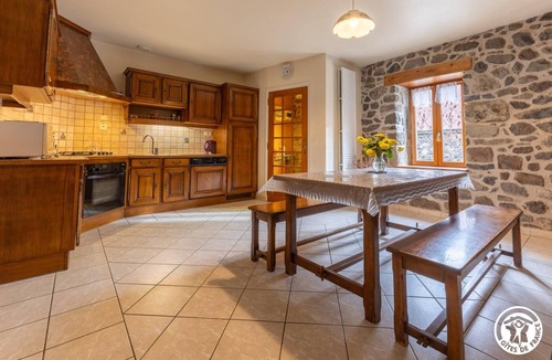 Murol House | Les Mésanges - Murol