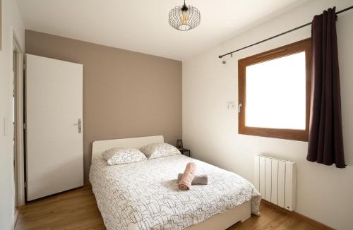 Saint-Sandoux House | Les Maisons Bareyre - Grandes Maisons avec terrasse