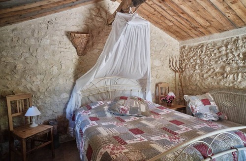 Sigonce House | Les Maisons de Chante Oiseau