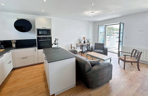 Belz House | Les Maisons de Delphine Saint Cado