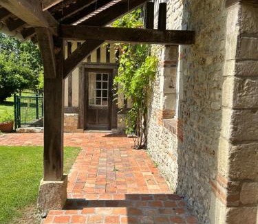 Manerbe House | Les Maisons de Marie