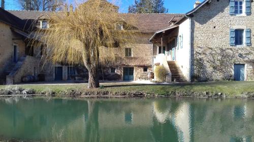Ozenay Bed & Breakfast | Les Maisons Vigneronnes