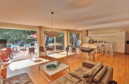 Grayan-Et-L'Hopital House | Les Maourelles