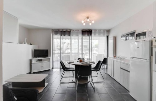 Le Grau-Du-Roi Apartment | Les Marinas de la Plage I by Interhome