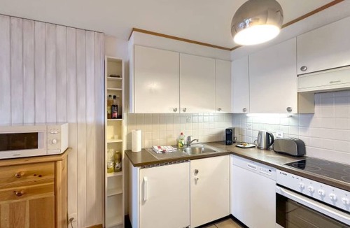 Les Mayens-de-Sion Apartment | Les Mayens de l'Ours - 4 Vallées by Interhome