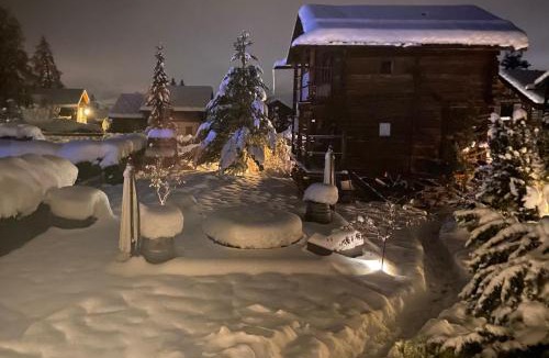 Vercorin Ski Chalet | Les Mazots du Hameau - Charme Alpin avec Cuisine équipée