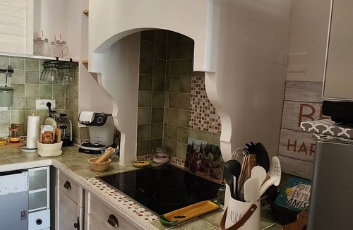 Suze-la-Rousse House | Les Menthes Sauvages