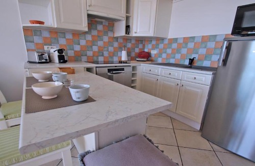 Sainte-Maxime City Centre Apartment | Les Mimosas