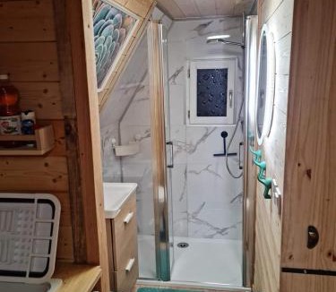 Saint-Martin-Saint-Firmin Ski Chalet | Les Mini-Chaumières