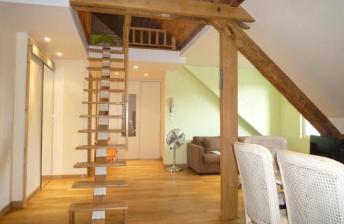 Devant-les-Ponts Apartment | Les Mirabelles