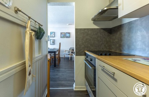 Mont-Dore House | Les Miss Dore - MONT DORE