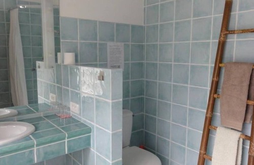 Anduze Bed & Breakfast | Les Montades: Chambre Adeline