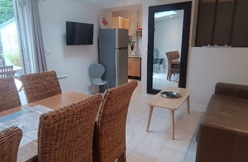 Villers-sur-Mer Apartment | Les Muguets" flat with garden and barbecue