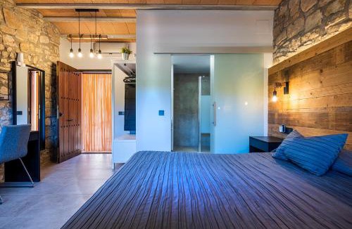 Jorba House | Les Muntades