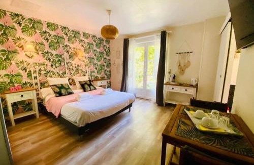 Favieres Bed & Breakfast | Les nids de la Baie