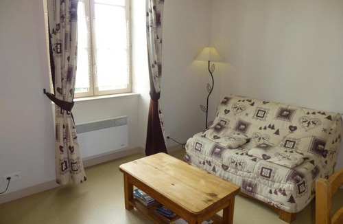 Lhommaize House | Les noisettes