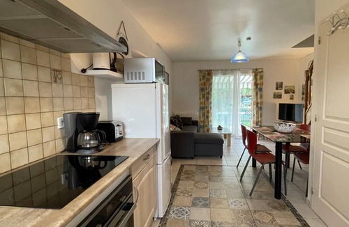 Lespourcy House | LES Nuages Fleuris - EST