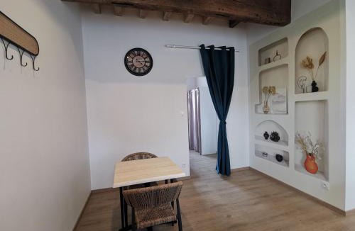 Loreux Bed & Breakfast | Les Nuitées de Bois Renaud Chambres d'Hôtes LA P'TITE MAISON