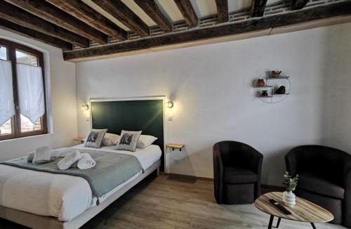 Loreux Bed & Breakfast | Les Nuitées de Bois Renaud Chambre d'Hôtes LA FORET