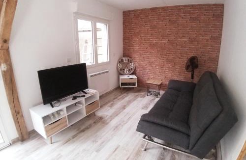 Bonneuil-les-Eaux House | Les Nuits Bonneuilloises Le Mustang