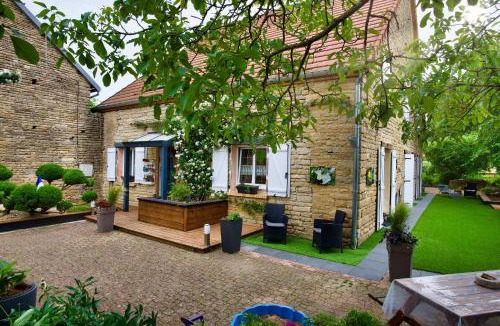 Orges Bed & Breakfast | Les Nymphéas 52