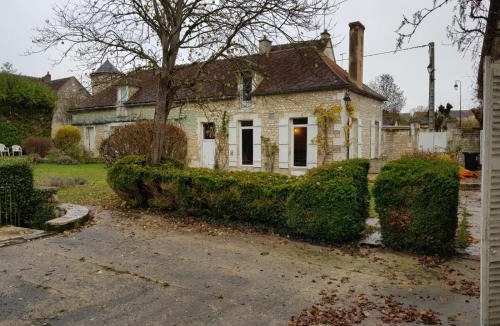 Escolives-Sainte-Camille Bed & Breakfast | Les Oiseaux de Passage