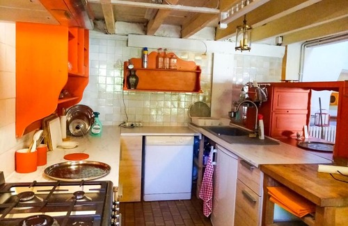 Favars House | LES OISEAUX