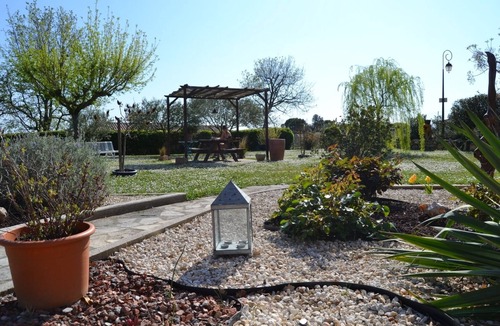 Saint-Dezery Apartment | Les Olivettes - Gite Bamboo