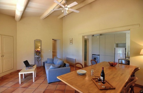 Caderousse House | Les Oliviers Charming Cottage For 6 and Pool Nature