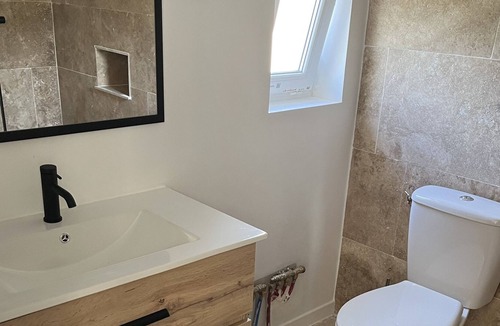 Venejan Apartment | Les Oliviers