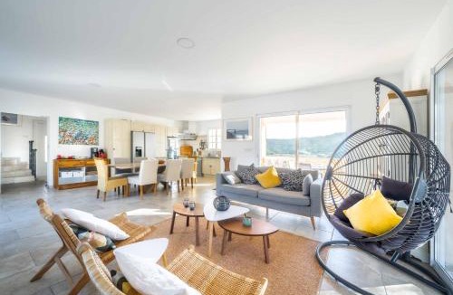 Molieres-sur-Ceze Villa | Les Oliviers - Villa climatisée avec piscine