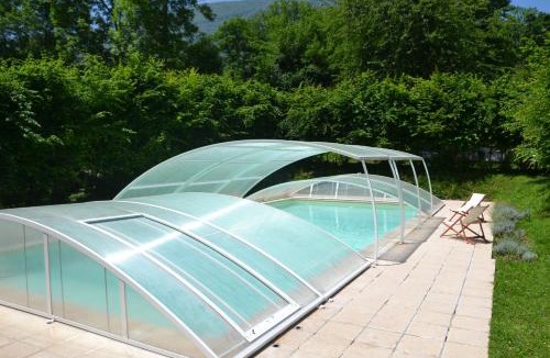 Gembrie House | Les Ondines