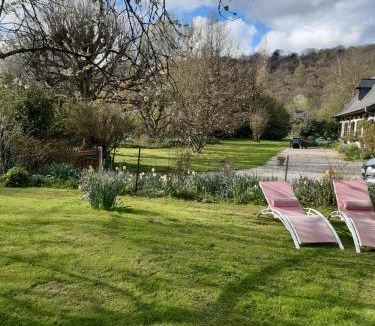 Touffreville-la-Corbeline House | les orchidees sauvages