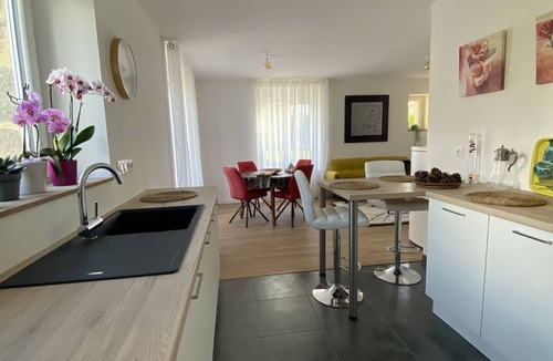 Baguer-Morvan House | Les Orchidée* B&B