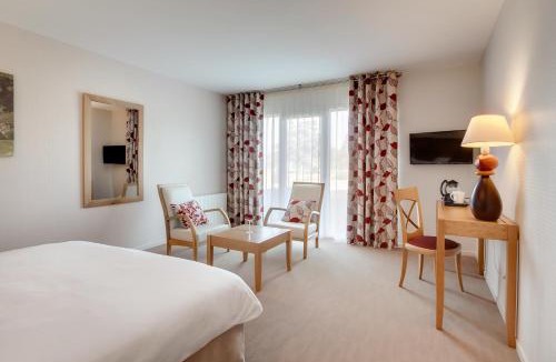 Epiniac Hotel | Les Ormes Domaine et Resort