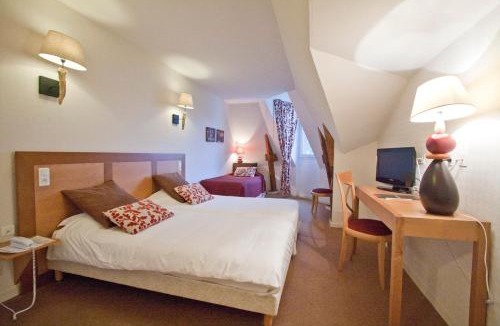 Epiniac Hotel | Les Ormes Domaine et Resort