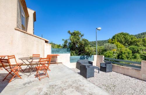 Clermont-l'Herault Apartment | Les Pénates De Mélilotte