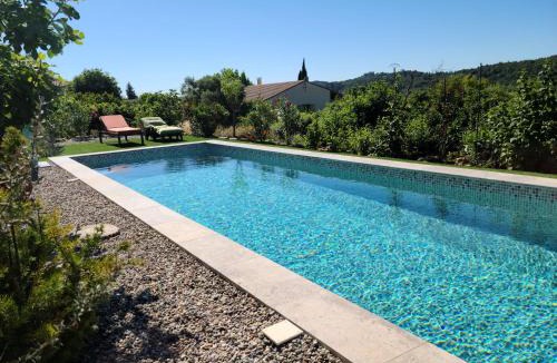 Saint-Laurent-La-Vernede Bed & Breakfast | Les Papillons d'Uzès