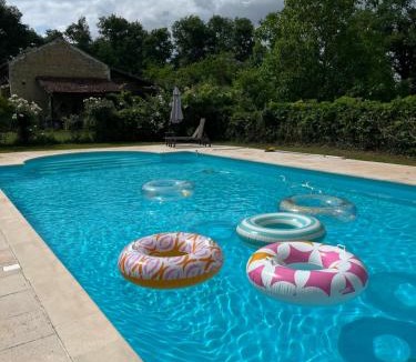 Gondrin House | Les Papillons de Baccara