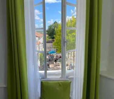 Verteillac House | Les Papillons