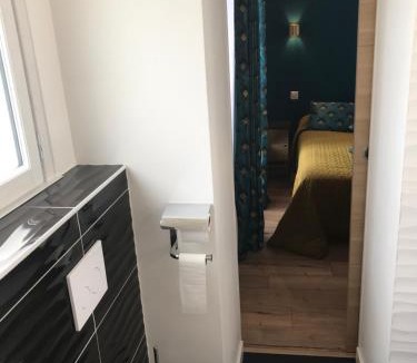 La Roche-sur-Yon Hotel | Les Pastels