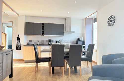 Saint-Vigor-le-Grand Apartment | Les Pensées