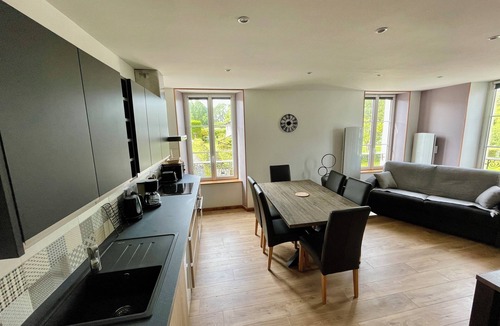 Saint-Vigor-le-Grand Apartment | Les Pensées