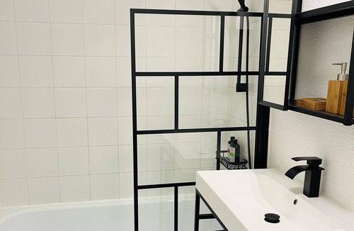 Saint-Martin Apartment | Les Perroquets à 350 m de la Gare St Roch